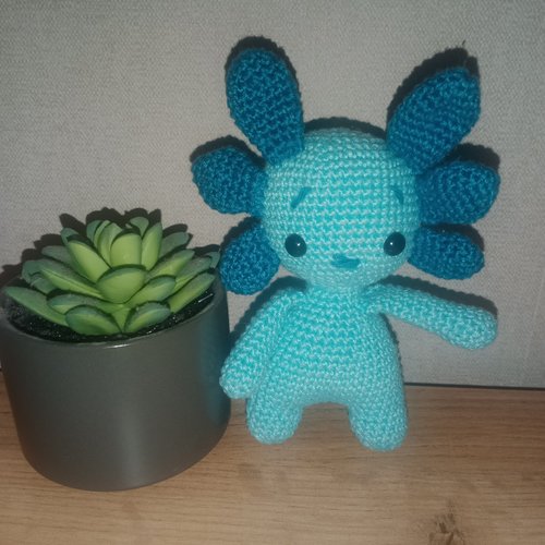 Mignon petit axolotl