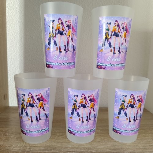 Gobelet anniversaire personnalisé, prénom et âge, thème k pop, thème au choix