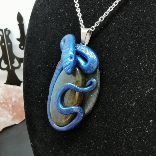 Pendentif serpent bleu, bijou fait main, cabochon de labradorite