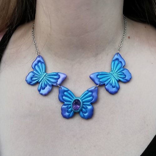 Collier papillons - bijou en acier inoxydable bleu et violet - améthyste