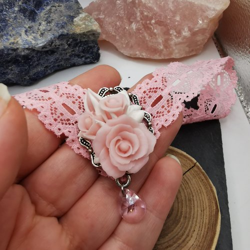 Collier romantique roses et dentelle - bijou fait main rose et blanc - mariage - cadeau saint valentin