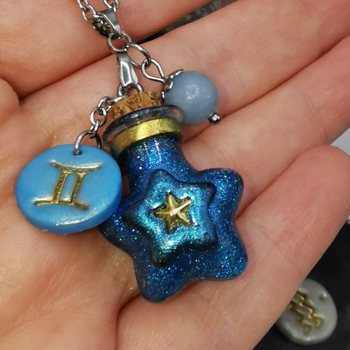 Pendentif personnalisable "triple magies" : potion bleue et angélite - signe du zodiaque - porte bonheur en acier inoxydable