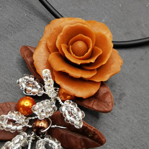 Pendentif rivière de roses couleurs d'automne- bijou d'exception pour fée romantique - mariage - cadeau pour elle - acier inoxydable