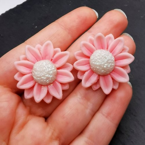 Puces d'oreilles marguerite - rose et blanc - boucles d'oreilles romantique - fleur, tournesol, pastel, printemps