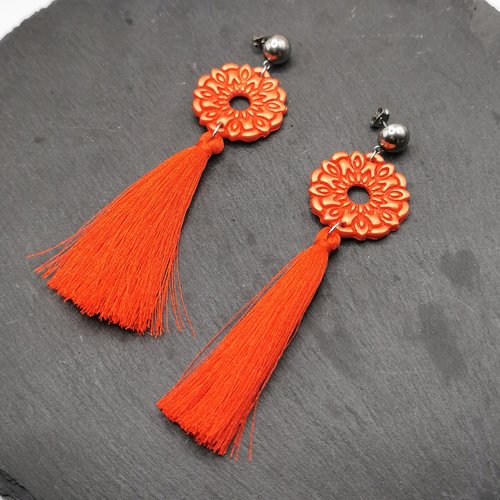 Boucles d'oreilles pendantes rosace et pompon rouge - inspiration chine impériale - bijoux collection inspiration asie