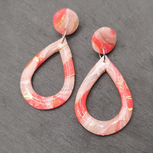 Boucles d'oreilles tendance rétro et romantique rose et or