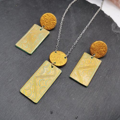 Parure motif japonais vert amande et or - bijou graphique en acier inoxydable - collier et boucles d'oreilles