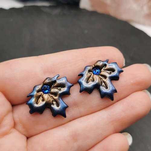 Puces d'oreilles feuilles - boucles d'oreilles d'automne - bijoux pour fée de la nature