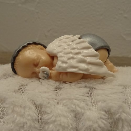 Bebe Ange Un Grand Marche