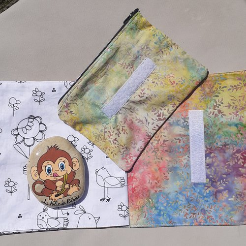 Cahier de coloriage et sa pochette colorée de la folie de bébère