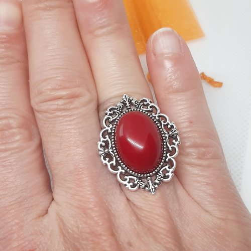 Bague fantaisie ajustable cabochon pierre rouge