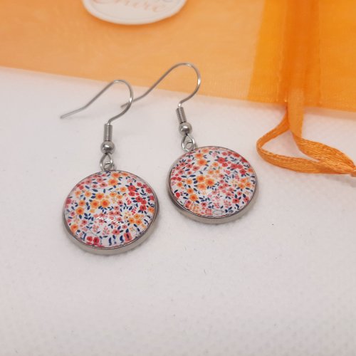 Boucles d'oreilles pendantes cabochon verre motif petites fleurs