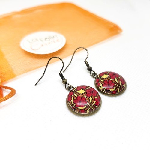 Boucles d'oreilles pendantes cabochon verre motif esprit wax rouge et jaune