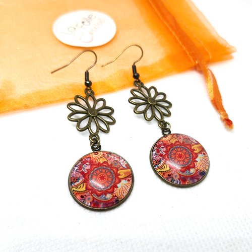 Boucles d'oreilles pendantes avec breloque cabochon verre  motif bohème rouge