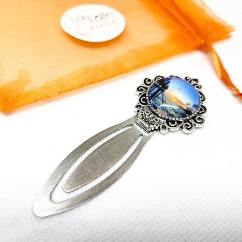 Marque-page métal cabochon verre motif carrelet charentais