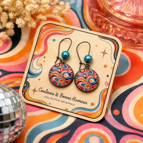 Boucles d'oreilles pendantes cabochon verre motif esprit seventies psychédélique