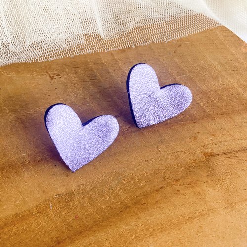 Coeur - boucles d'oreilles en cuir violet métallisé