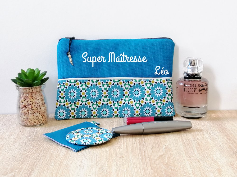 Pochette personnalisée - Trousse de toilette personnalisable - Merci Nounou  - Doré