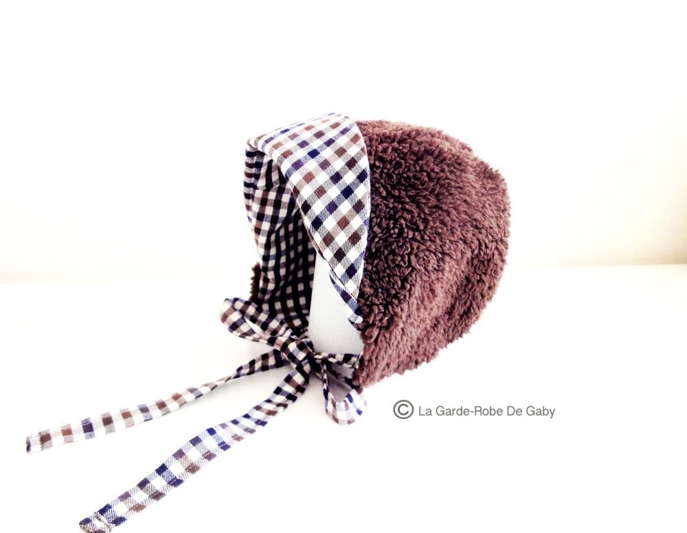 Bonnet D Hiver Bebe Garcon En Coton Carreaux Et Fausse Fourrure Couleur Marron Un Grand Marche