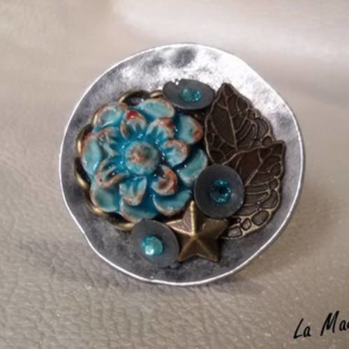 Bague boutons artisanale - bouton métal brossé martelé, fleurs céramique, cabochons, starss, breloques...