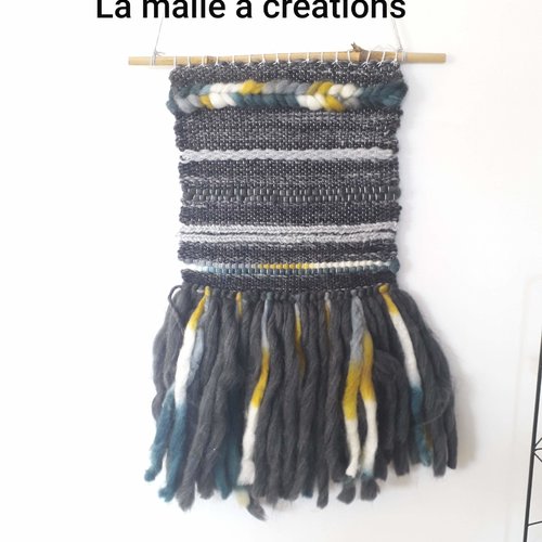 Tissage mural fait mains teintes grise, bleu, verte