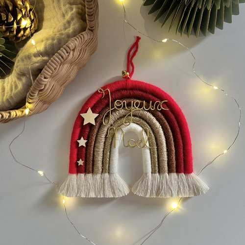 Arc-en-ciel en macramé « joyeux noël » rouge