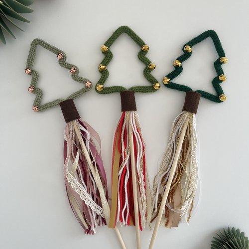 Baguette magique sapin de noël en tricotin