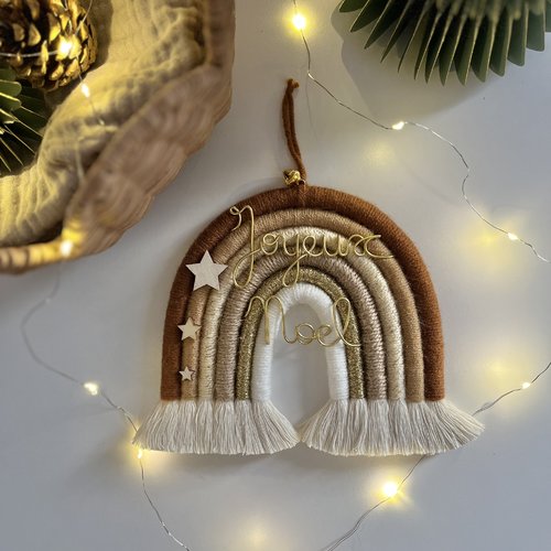 Arc-en-ciel en macramé « joyeux noël » beige