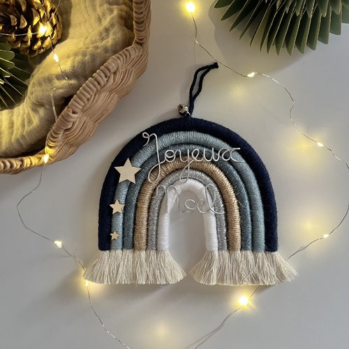 Arc-en-ciel en macramé « joyeux noël » bleu