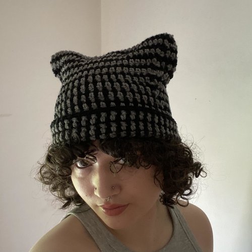 Bonnet à oreilles de chat en laine