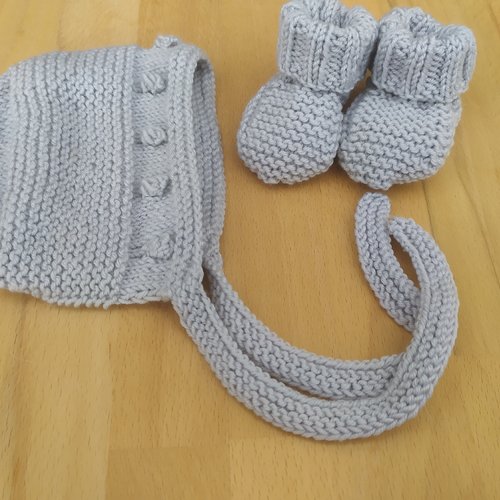Béguin et chaussons pour bébé / laine mérinos/ faits main