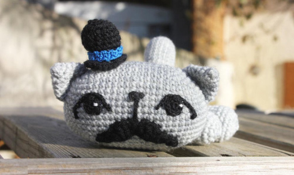 Doudou Chat Gris Au Crochet Mr Chat Moustache Un Grand Marche