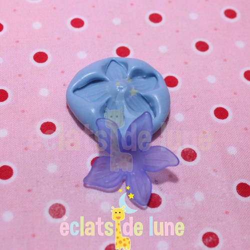 Moule silicone cabochon fleur violette 28mm