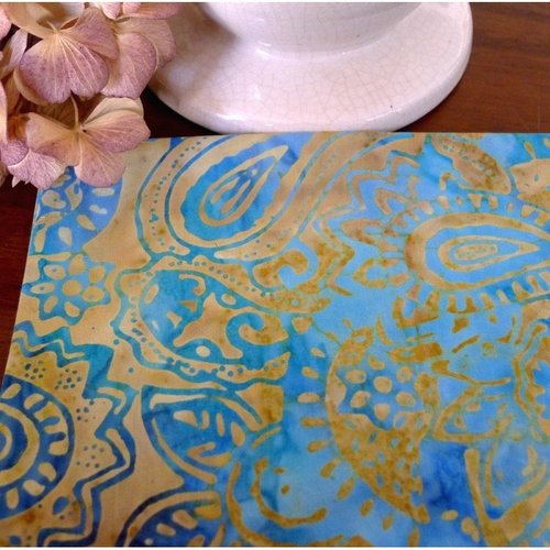Coupon de tissu 50 x 55 cm imprimé batik turquoise beige