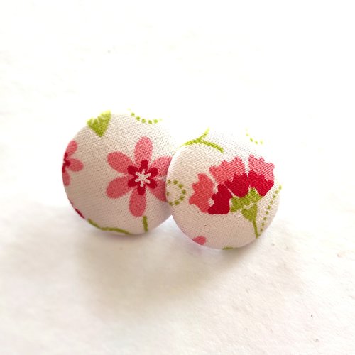 Boutons 28 mm x 2 recouverts de tissu blanc fleurs rose