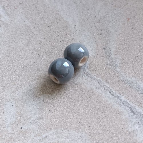 Perles rondes grises en céramique 10mm x2 pgr2-24