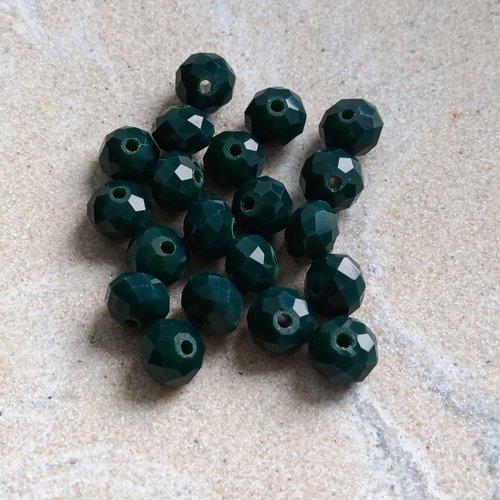 Perles à facettes vertes 8x6mm x20 pve6-19