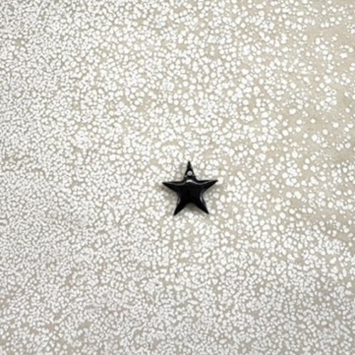 Sequin émaillé étoile noir 12x13 mm laiton doré – breloque étoile bijoux diy no20-7