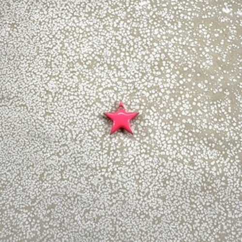 Sequin émaillé étoile rose 12x13 mm laiton doré – breloque étoile bijoux diy ros30-3.