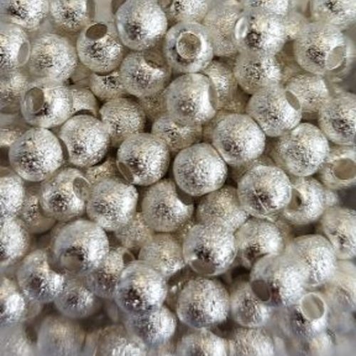 Perles scintillantes argentées 4mm x30 par7-14.