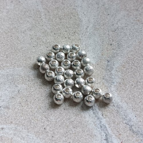 *perle scintillante argentée 4mm x30 par7-14.*