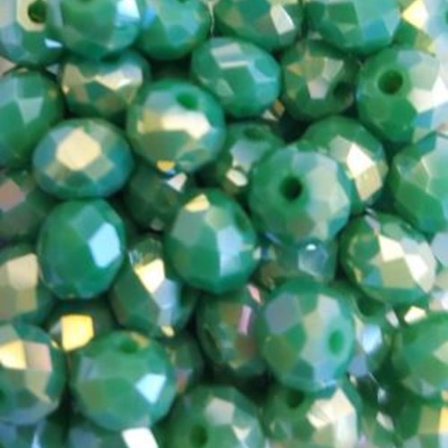 Perles à facettes vertes 6x4mm x30 pve8-18.