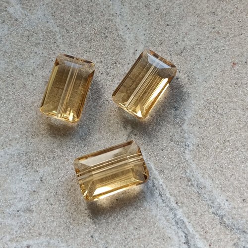 Perle facettée rectangle jaune 10x15mm pja2-24