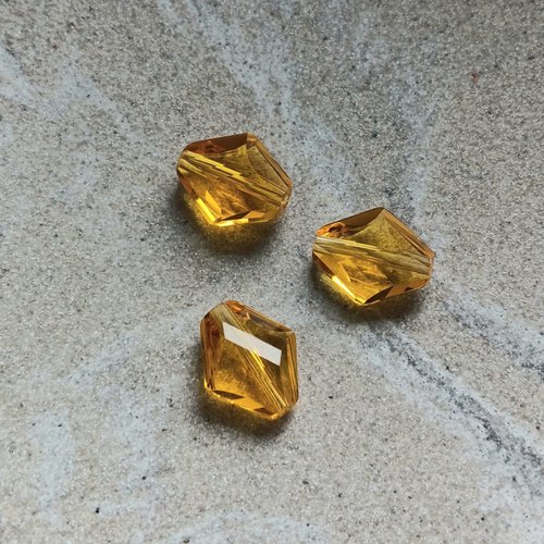 Perle losange facettée jaune 14x12mm pja9-3