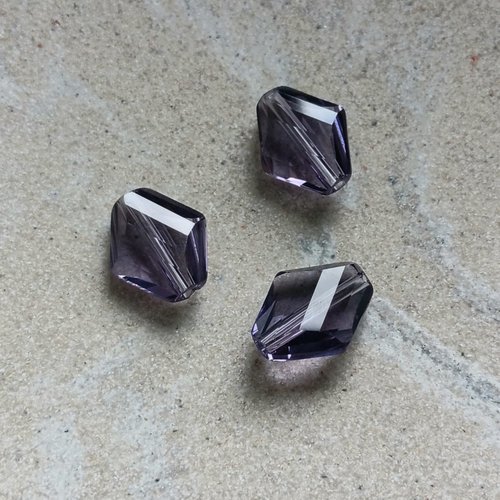 Perle losange facettée violette 14x12mm pvi4-7