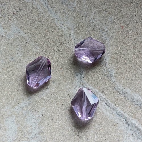 Perle losange facettée violette 14x12mm pvi4-8