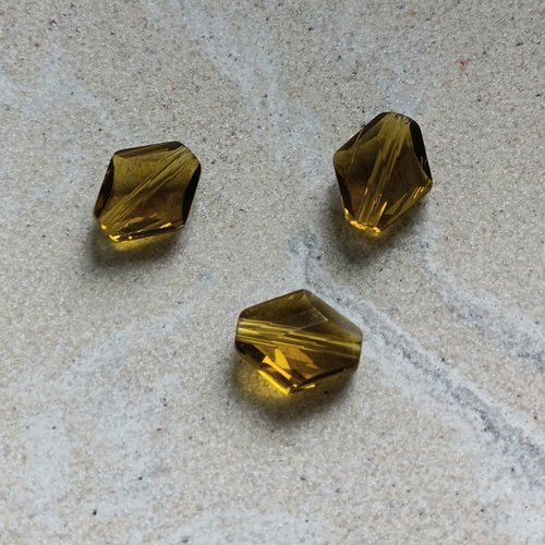 Perle losange facettée kaki 14x12mm pve3-24