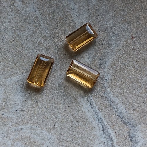 Perle facettée rectangle jaune 8x14mm pja2-16