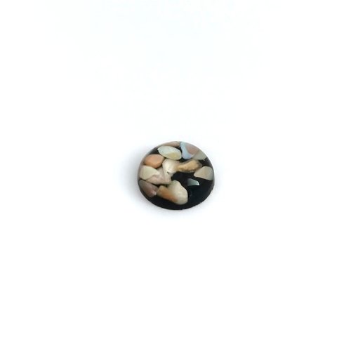 Cabochon noir en résine avec éclats de coquillage 14mm x1 ou x10 car14-25