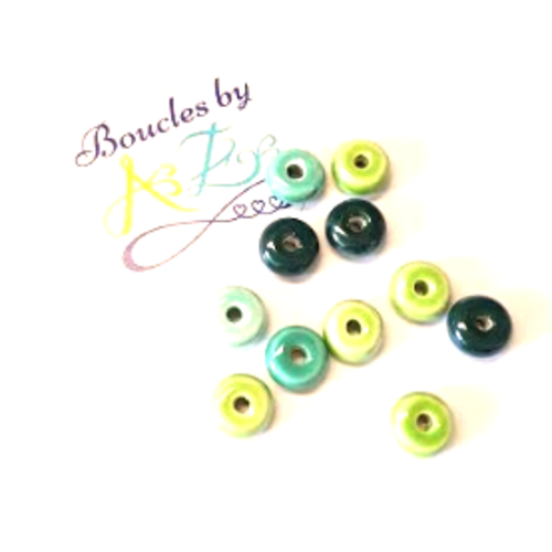 *perles rondes plates en céramique, mix vert 9x4mm x5 pve1-17*